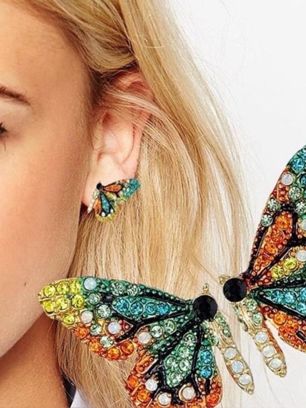🆕 Multi-colored crystal butterfly stud earrings; nwot